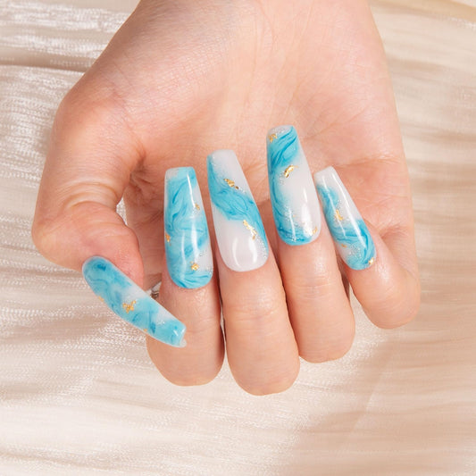 LOVFUL press-on nails with full-cover crystals for professional-looking nails at home