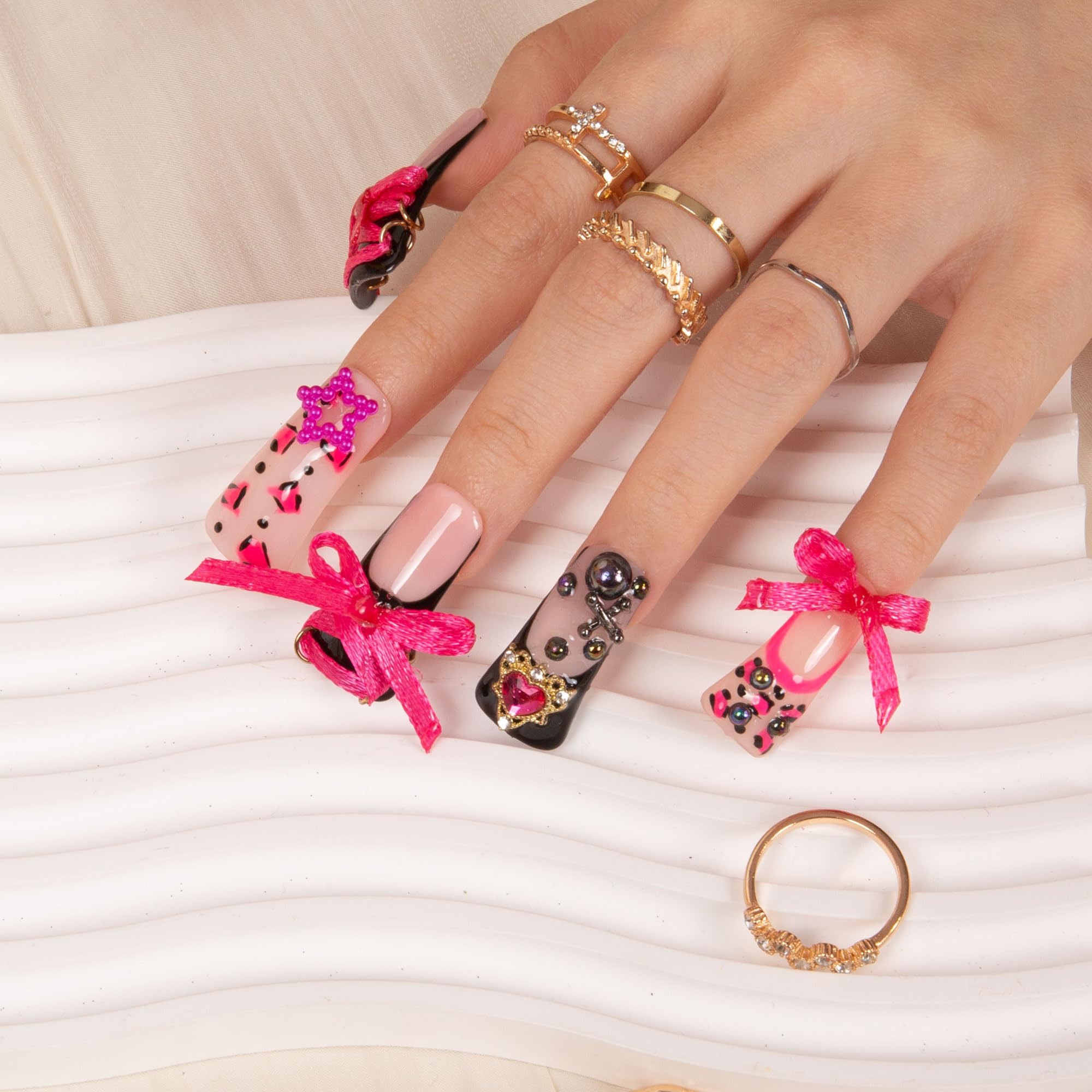 LOVFUL The Sweet Guardian nails worn on hand showcase durable, reusable full-cover design