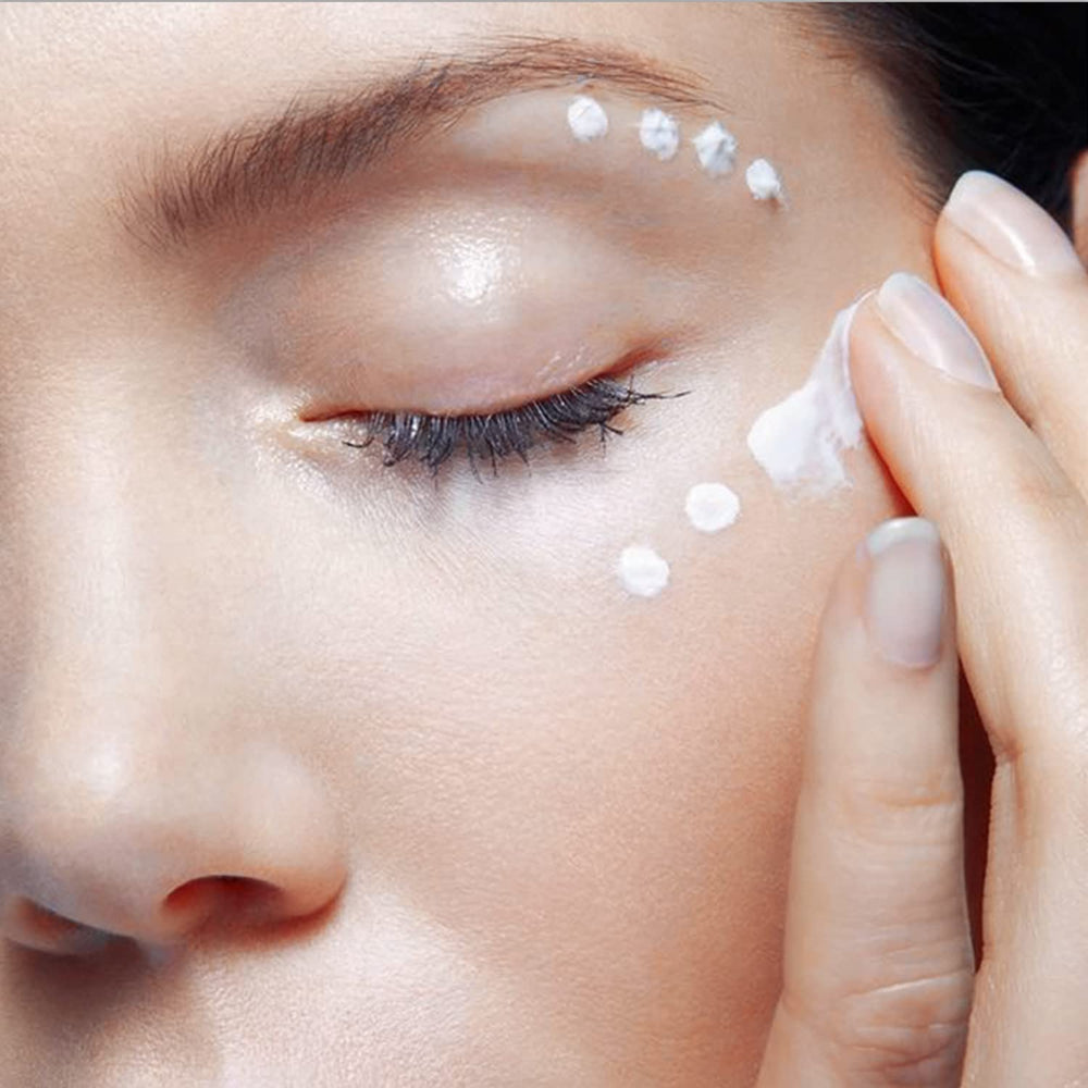 LPH LAB Eye Cream skin smoothing effect demonstrated on sensitive under-eye skin.