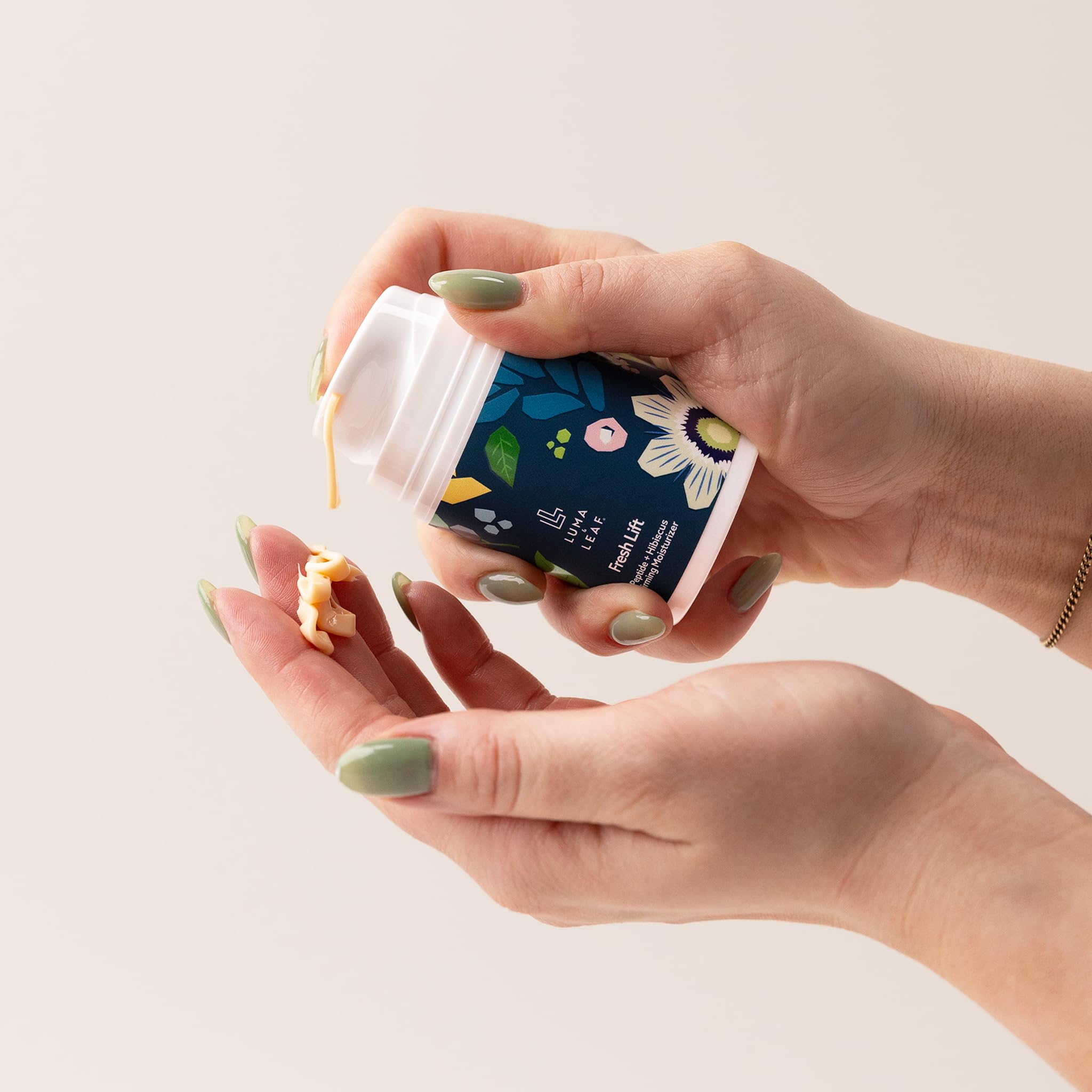 LUMA & LEAF vegan and cruelty-free label highlights clean, plant-powered care.
