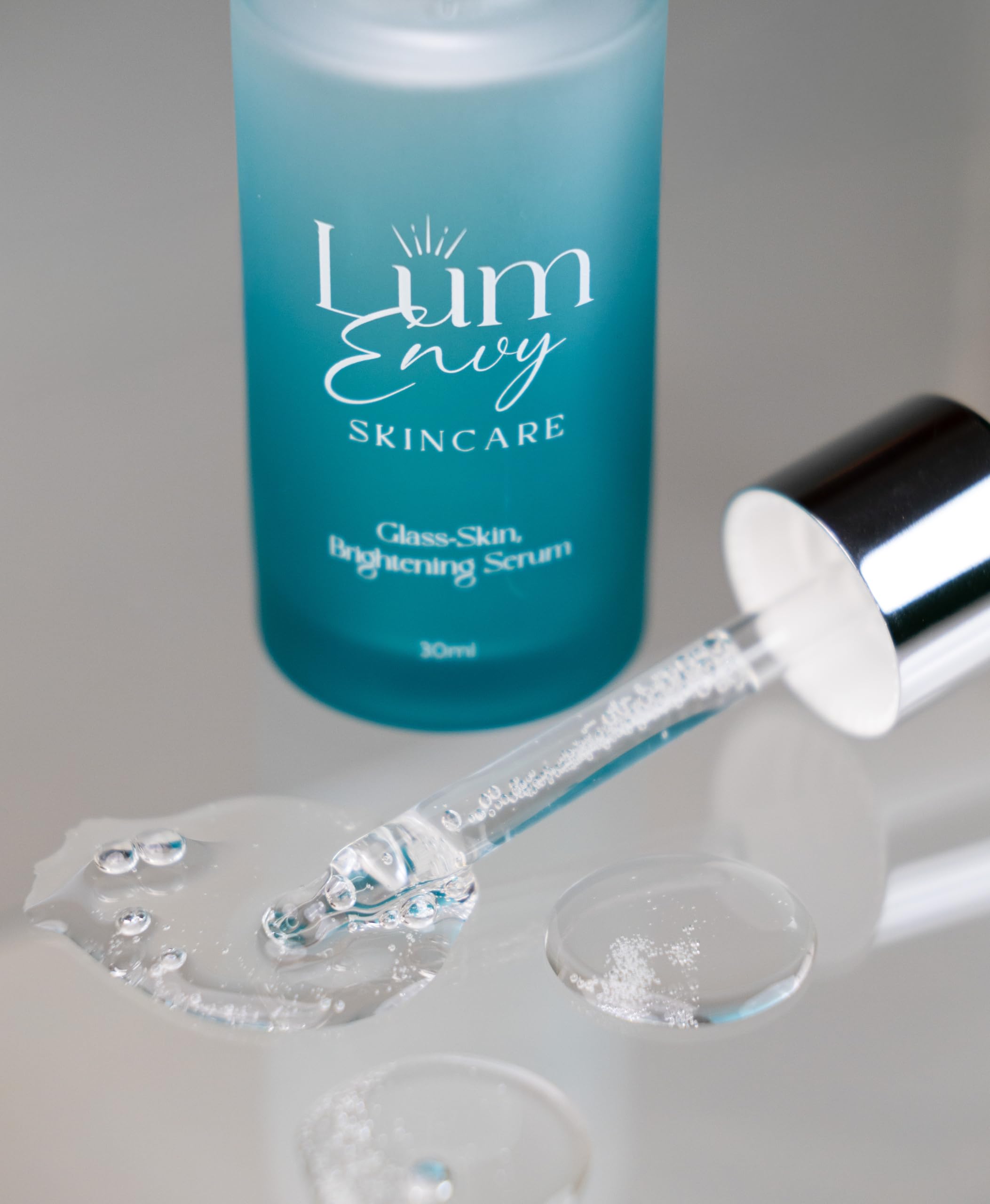 LumEnvy niacinamide brightens and clarifies for an even complexion.