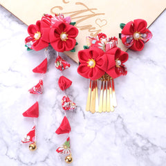Lurrose three-piece flower clips for cosplay and daily outfits.