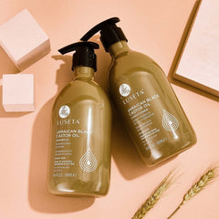 Luseta Castor Oil Conditioner smoothing hair, reduces frizz and adds shine.