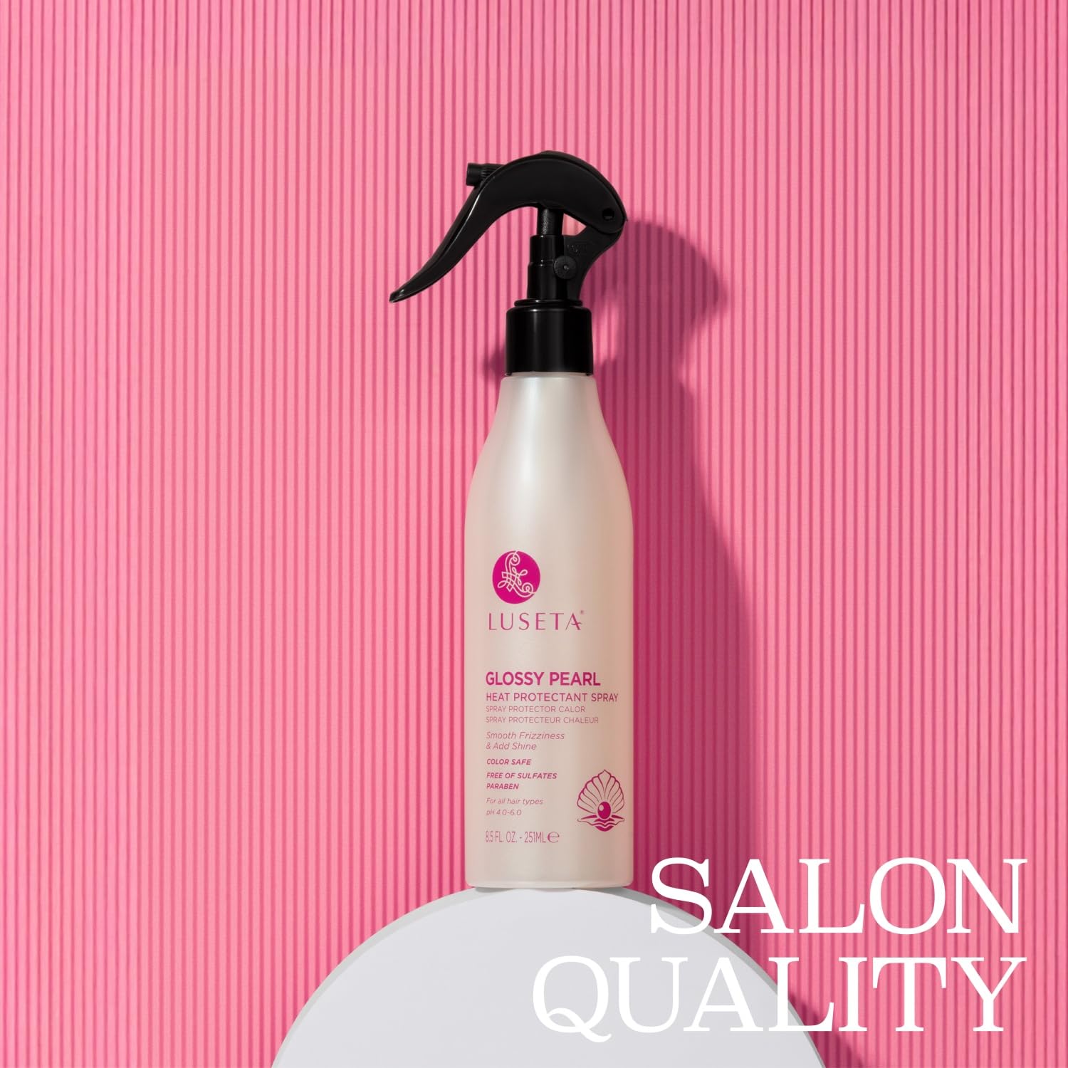 Frizz-free, sleek finish after heat styling with light formula