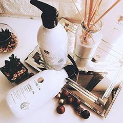 Luseta Marula Oil Hydrating Conditioner demonstrates smoothness and long-lasting moisture
