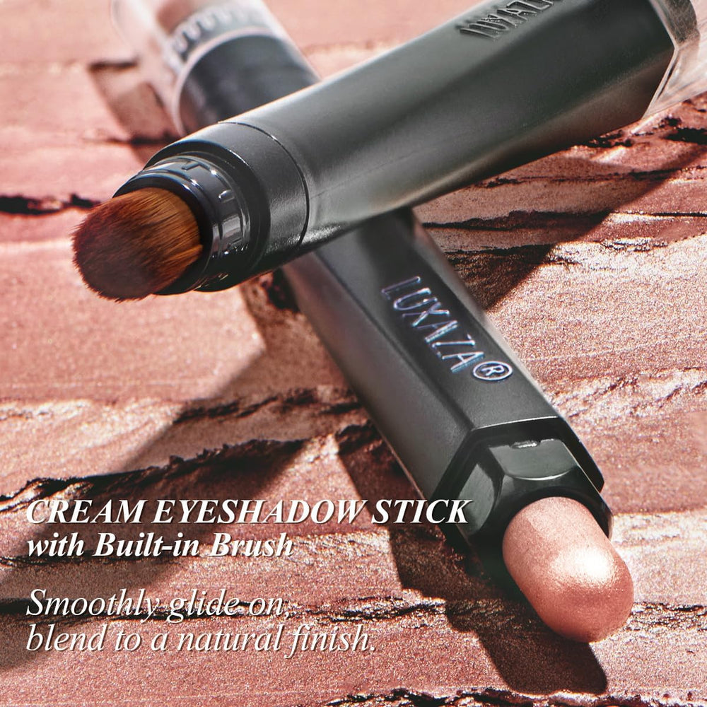 LUXAZA PRO built-in blending brush aids smooth color transitions.