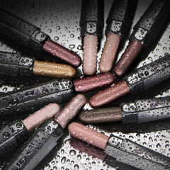 LUXAZA PRO brown eyeshadow-tip close-up highlights creamy texture and smooth application.