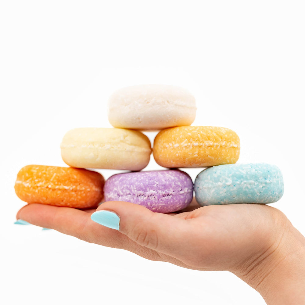 Luxiny Mango Shampoo Bar compact for gym bag use.