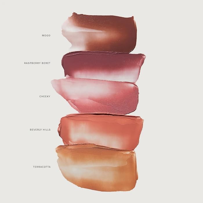 M Flush Balm Cream Blush enhances eyes with a natural, cohesive hue.