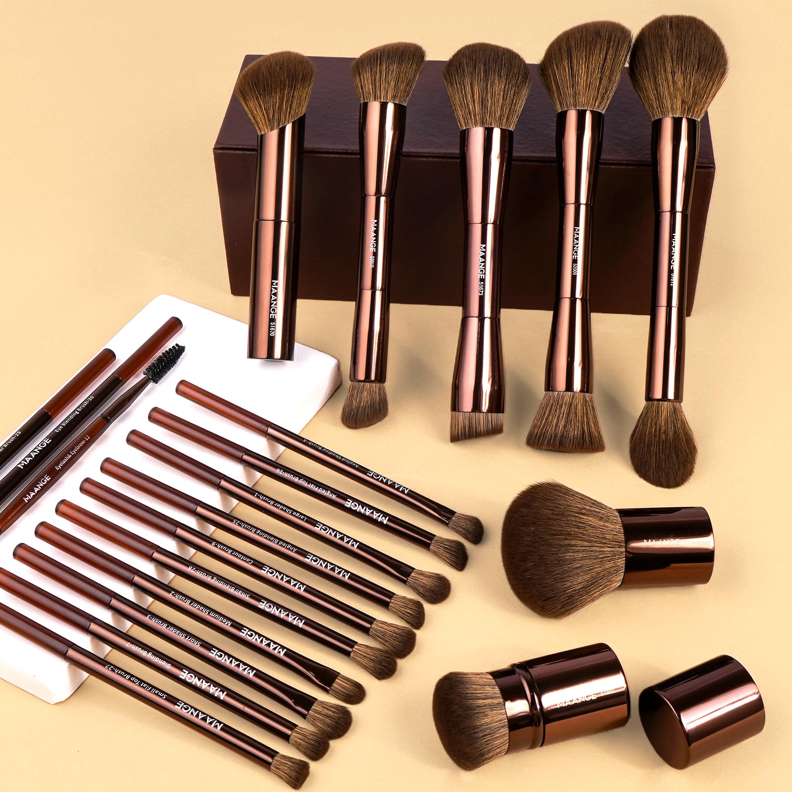 MAANGE double-ended kabuki brushes for precise blending and seamless finishes.