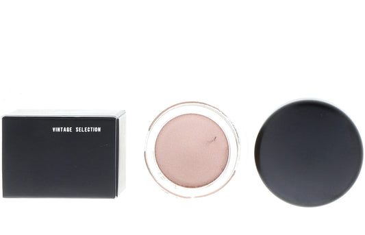 MAC Cham Pale Paint Pot swatches reveal creamy texture and buildable coverage