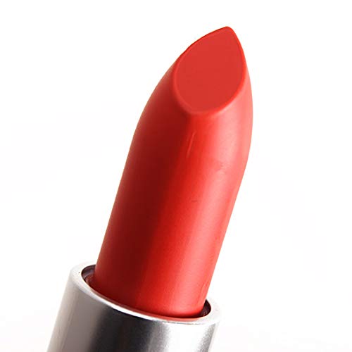 MAC Dangerous lips close-up displaying bold, long-lasting matte finish