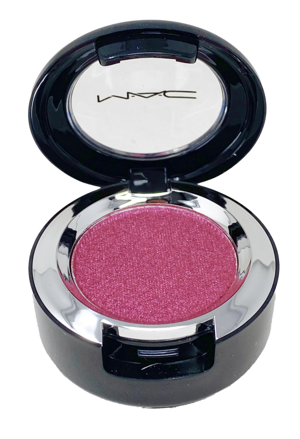 MAC Dazzleshadow Extreme Celebutante swatch on eyelid with molten rosy pink and red sparkle.