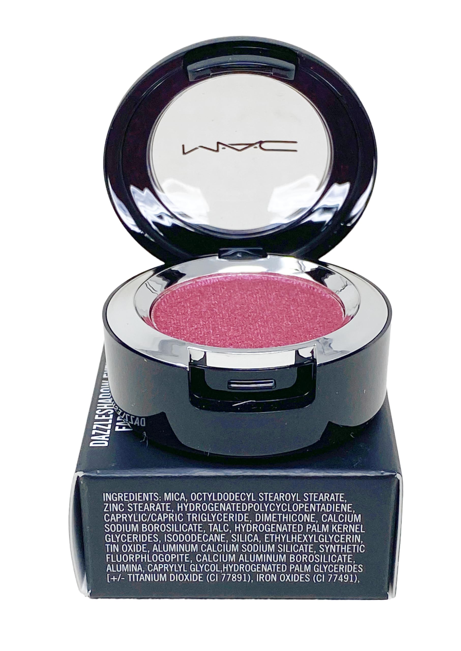MAC Dazzleshadow Extreme Celebutante applied on lid for long-lasting shimmer and color payoff.