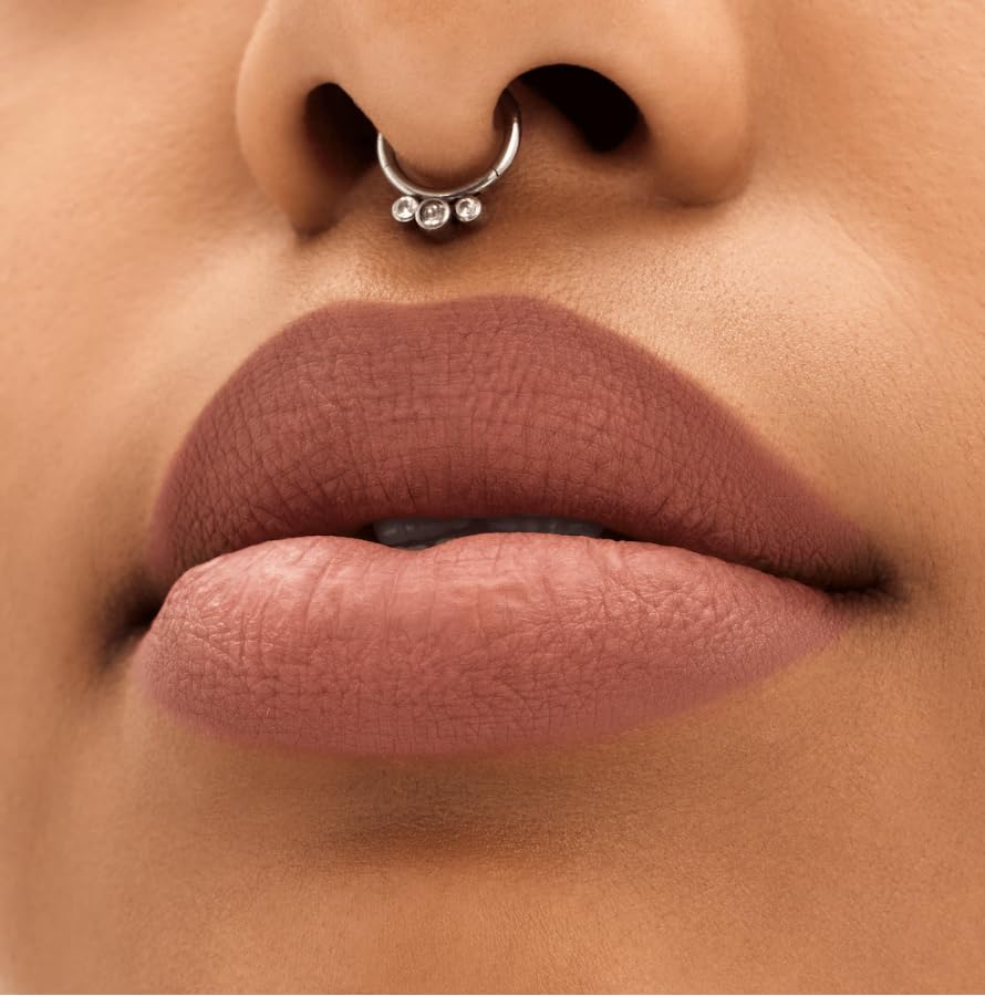 MAC Locked Kiss 24 Hour Lipstick provides kissproof finish.