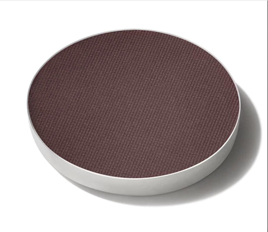 MAC Powder Kiss Soft Matte Eye Shadow Pro Palette Give A Glam for a diffused, crease-resistant look.