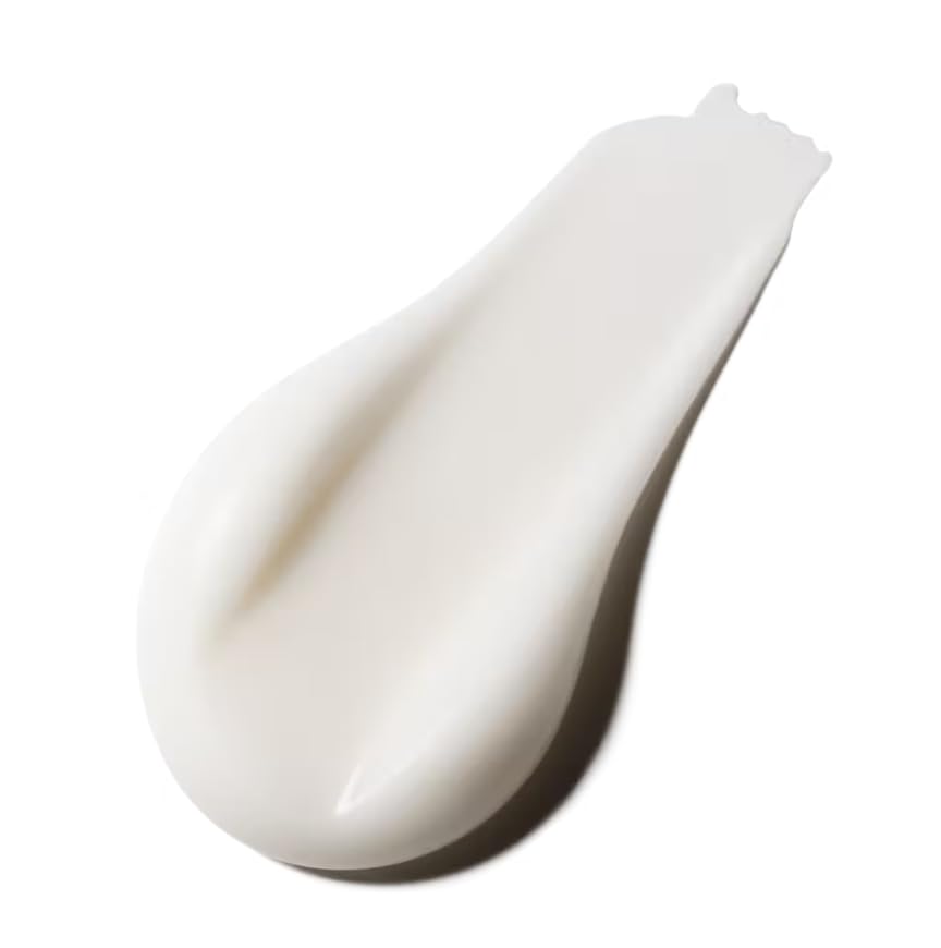 MAC Studio Fix Mattifine 12HR Primer texture close-up highlights smooth skin prep.