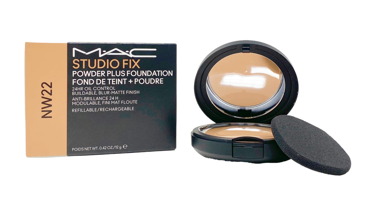 MAC Studio Fix Powder Plus Foundation NW22 refillable compact for oil control all day