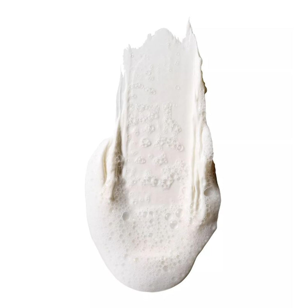 Mac Cosmetics Hyper Real Fresh Canvas cleanser cream-to-foam texture ideal for deep cleansing