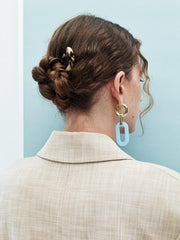 MACHETE French hair pin provides all-day hold for styled looks.