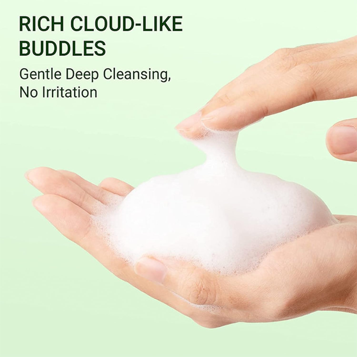 Madeca DERMA Botanic Cleansing Gel macro reveals smooth gel texture.