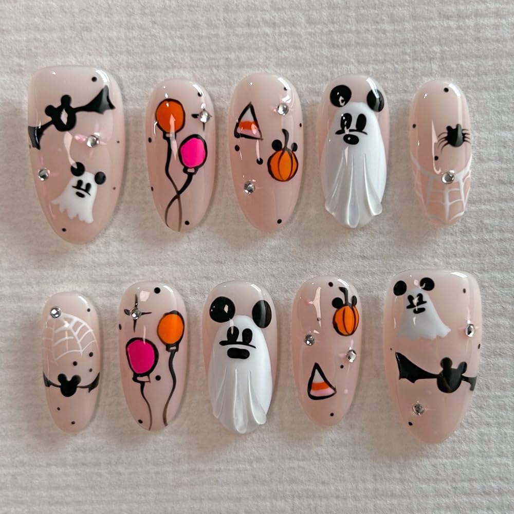 MAGLFELL ghost design press-on nails for a quick, cute manicure.
