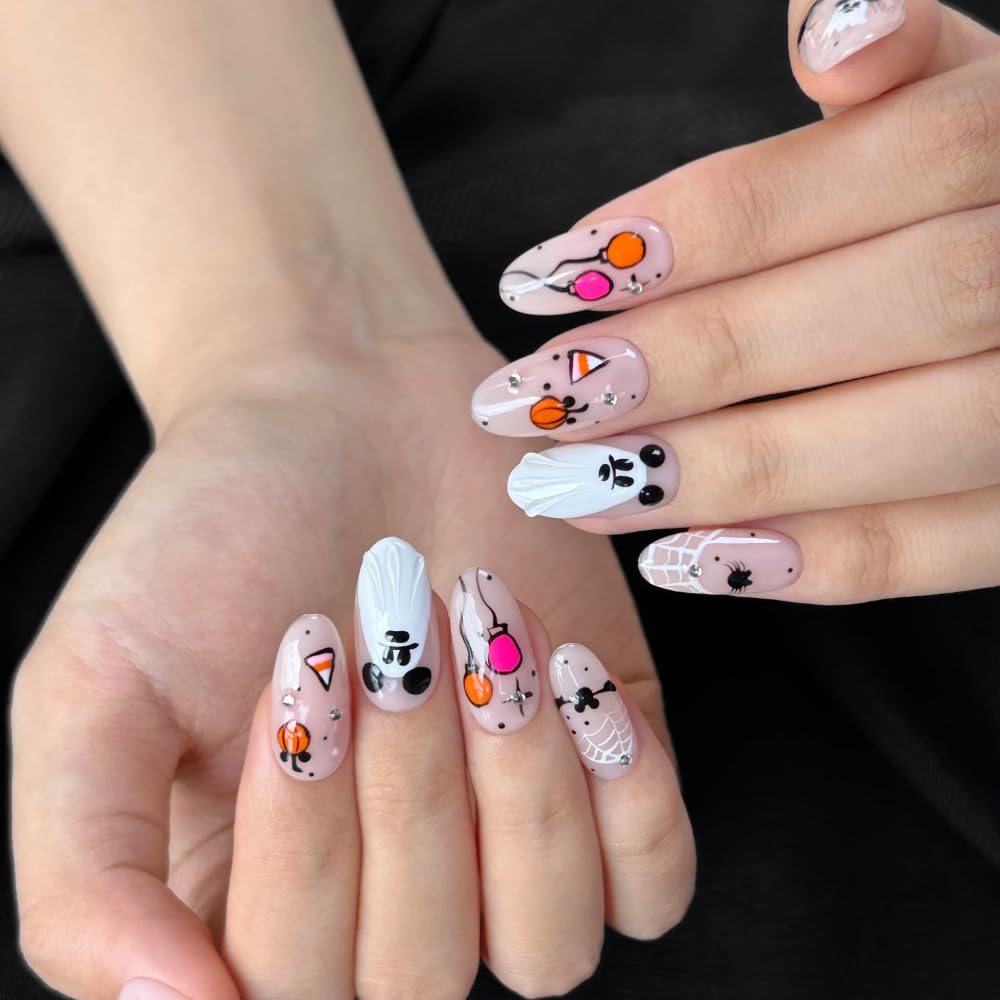 MAGLFELL salon-like manicure at home with easy removal and reuse.