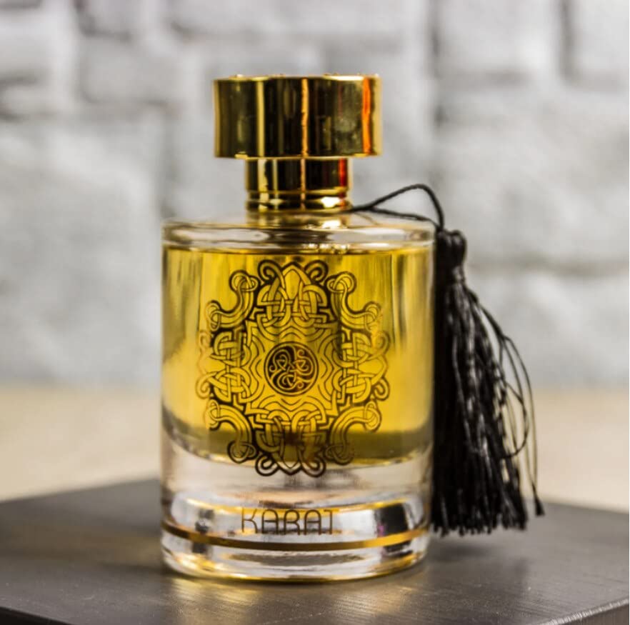 Maison Alhambra Karat glass bottle reflection, premium glass finish