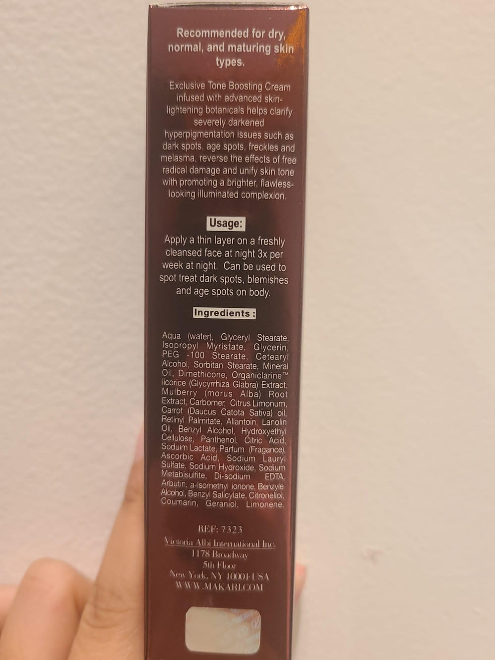 Makari Exclusive Set for all skin types, versatile skincare solution.