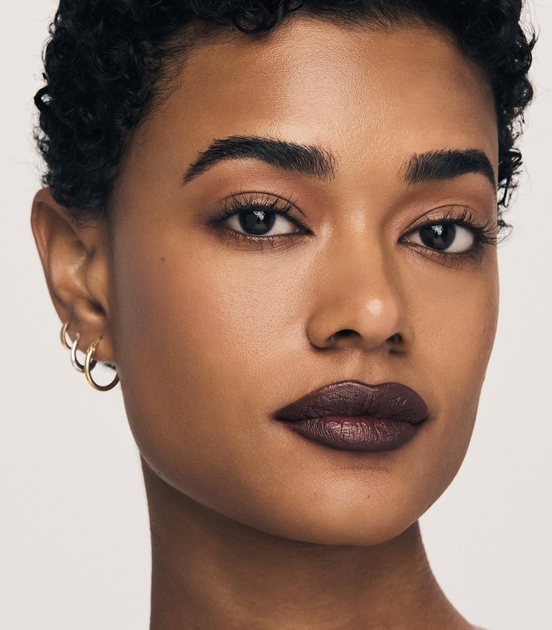 Built in sharpener demonstrates precise edge on MAKE Lip Liner Continuum