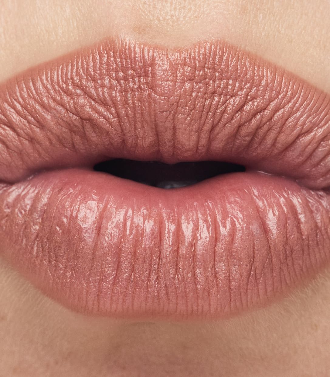 MAKE Beauty Continuum Lip Liner delivers velvet matte finish for a sophisticated lip look.