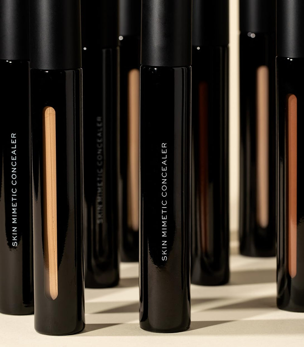 Final radiant finish on skin with balanced shine.