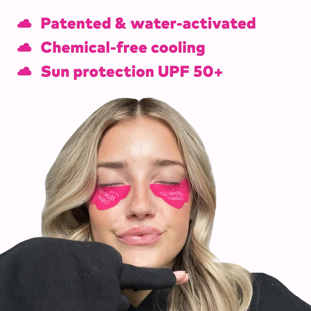 MakeUp Eraser Cooling Clouds patches with mini washbag ready for on-the-go use.
