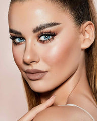 MAKI YIKA matte formula with shea butter nourishes lips with a smooth feel.