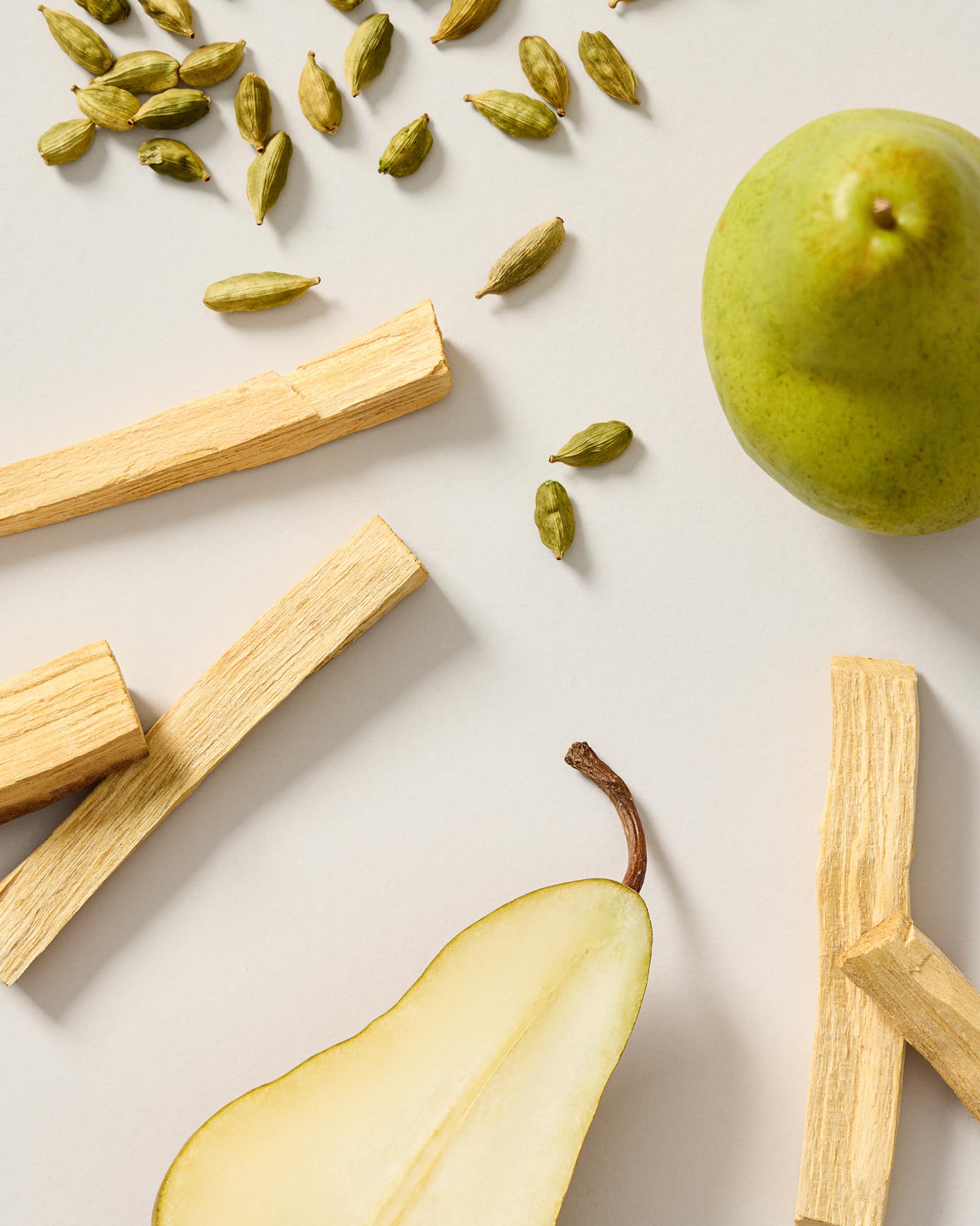 Pear blossom and cardamom amyris swirl in Marley Simmer Down