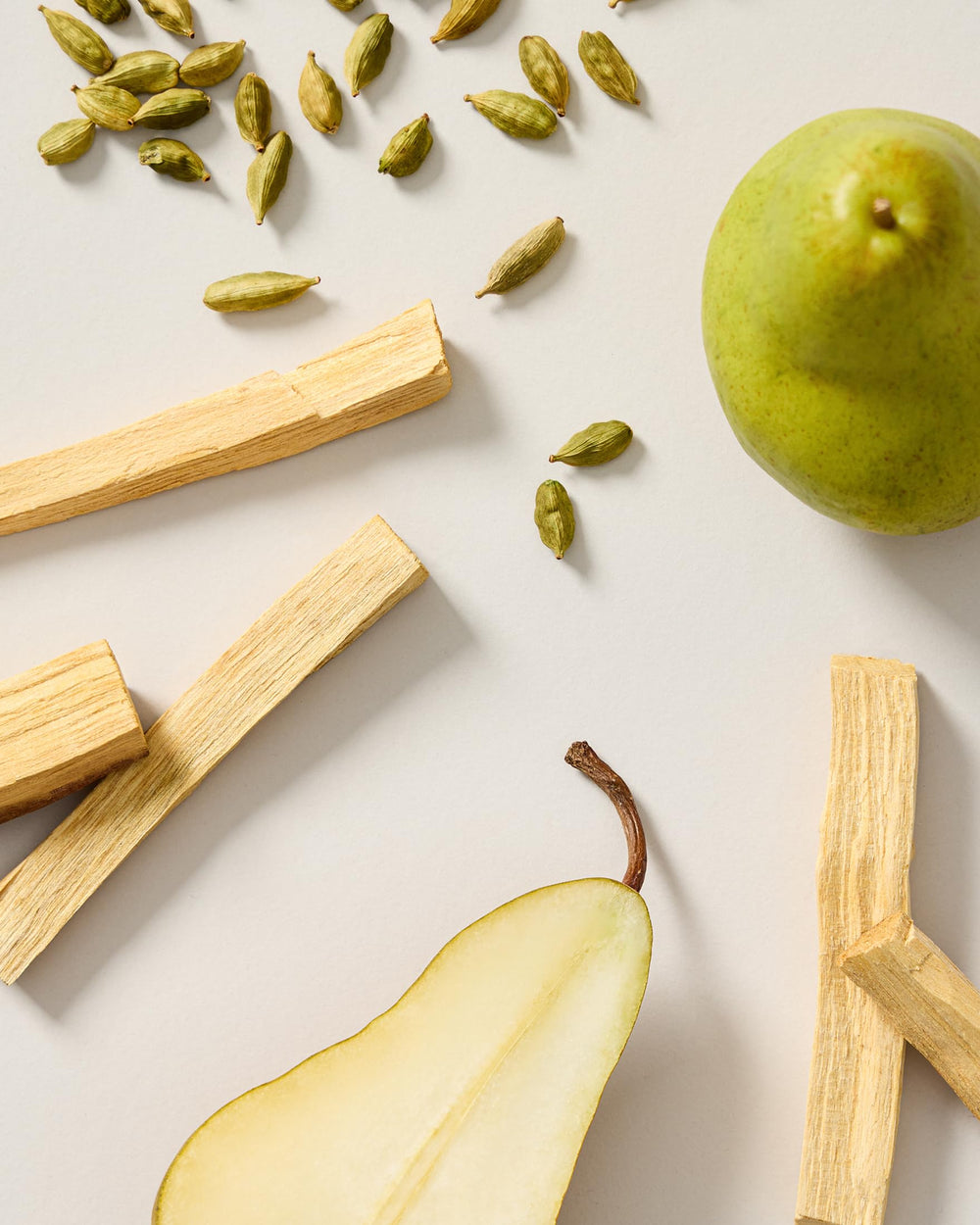 Pear blossom and cardamom amyris swirl in Marley Simmer Down