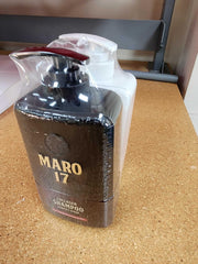 MARO17 Deep cleansing action helps remove dirt and excess sebum.