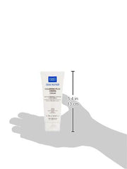 Application scene of Martiderm Calamina Plus Cream demonstrating simple daily use.