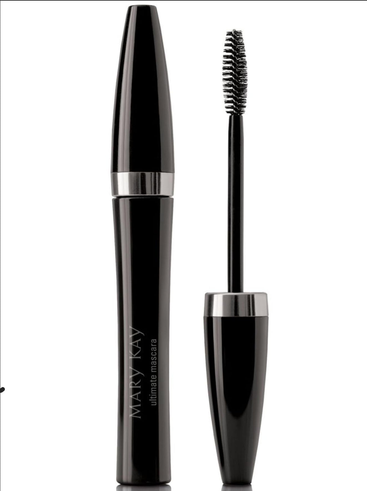 Mary Kay Ultimate Mascara Black lash-definition enhances dramatic definition for daily wear.