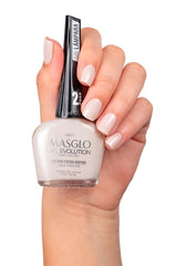 MASGLO Gel Evolution 12-day wear for long-lasting color and gloss.