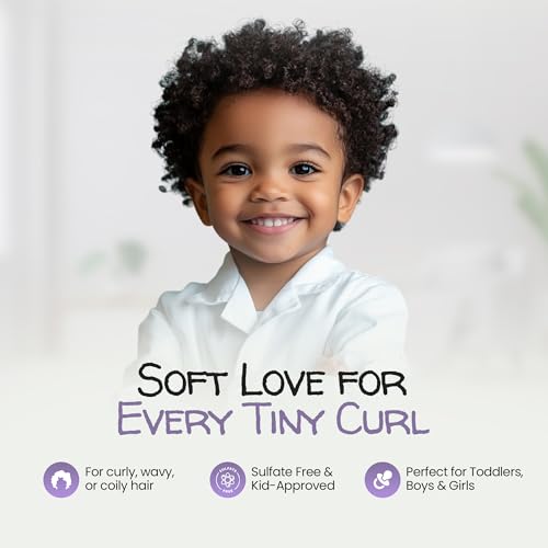 Creamy lather texture of MAYA MARI 2-in-1 shampoo