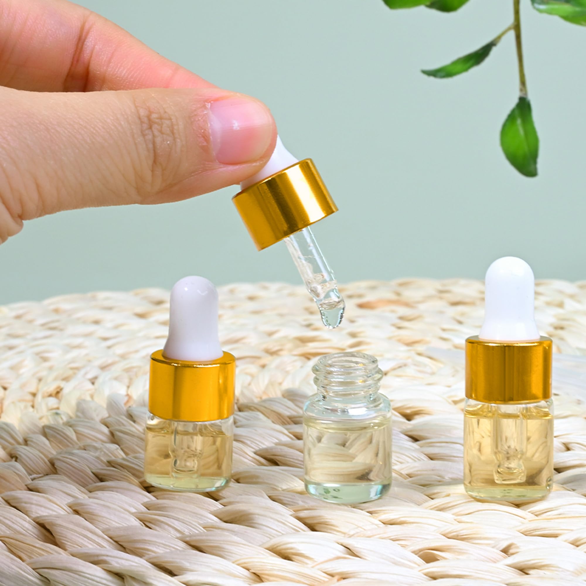 Maydeyy 1ml perfume essential oil bottle silicone top for precise dispensing
