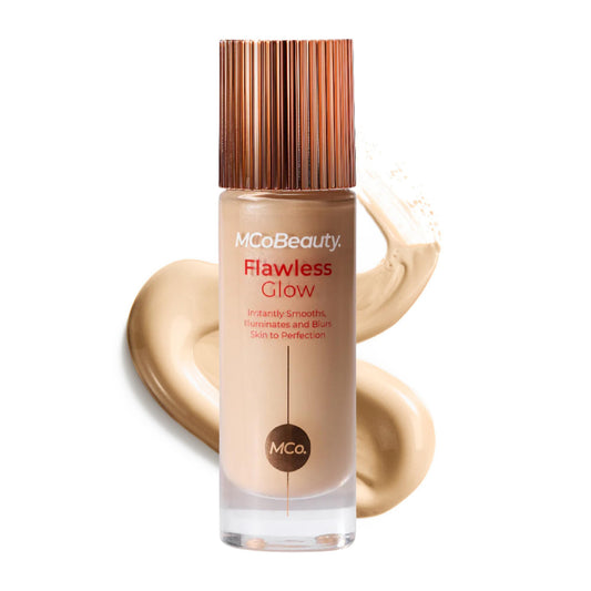 MCoBeauty Flawless Glow bottle pour reveals instant luminous radiance.