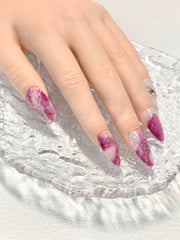 Handmade nails with premium materials providing a comfortable fit for medium almond nails