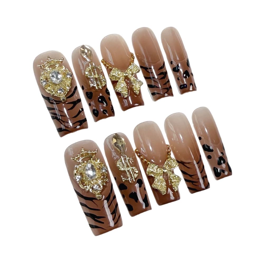 Meemooron handmade press-on nails featuring a gold crown accent for a regal touch.