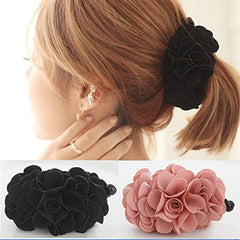 Meilliwish Pink hair clip worn to enhance party outfits