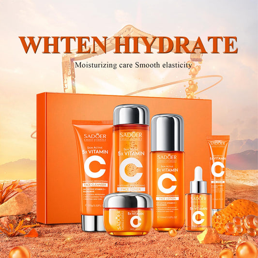 MEIYUANNAISI Vitamin C toner bottle smooths texture and primes for serums.