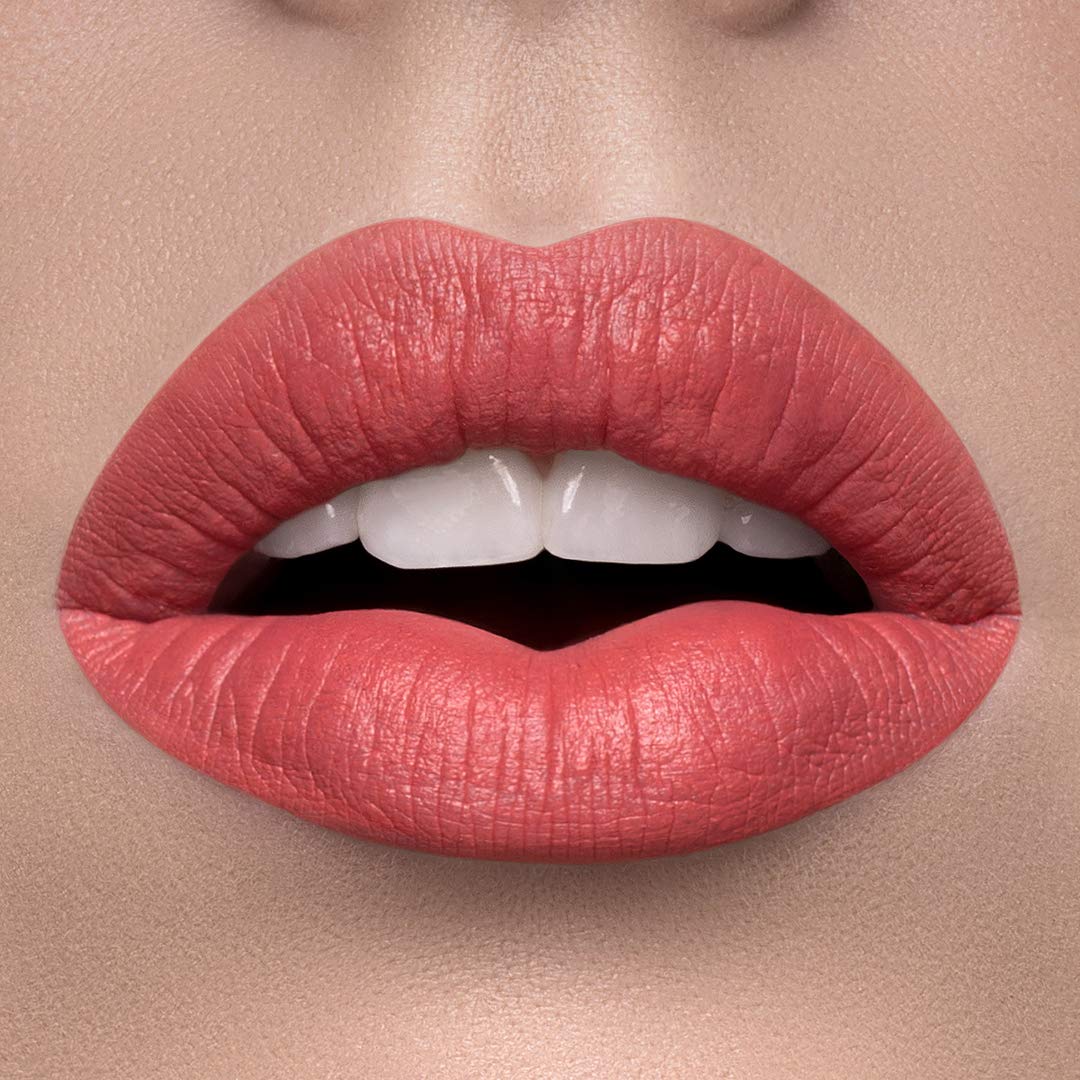 Mellow Liquid Lip Paint Barcelona applicator promotes precise, smooth color application.