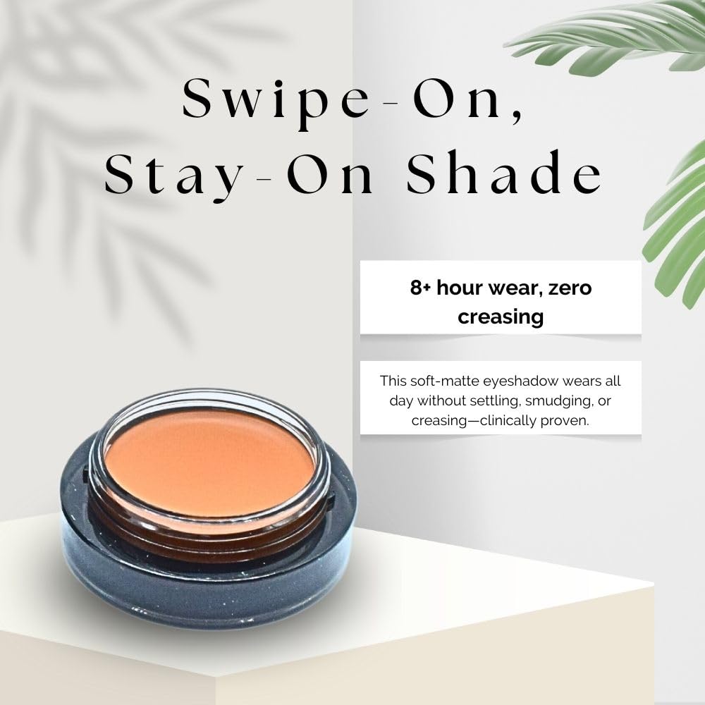 Merit Solo Shadow Vachetta closeup application demonstrates creamy-to-powder texture.