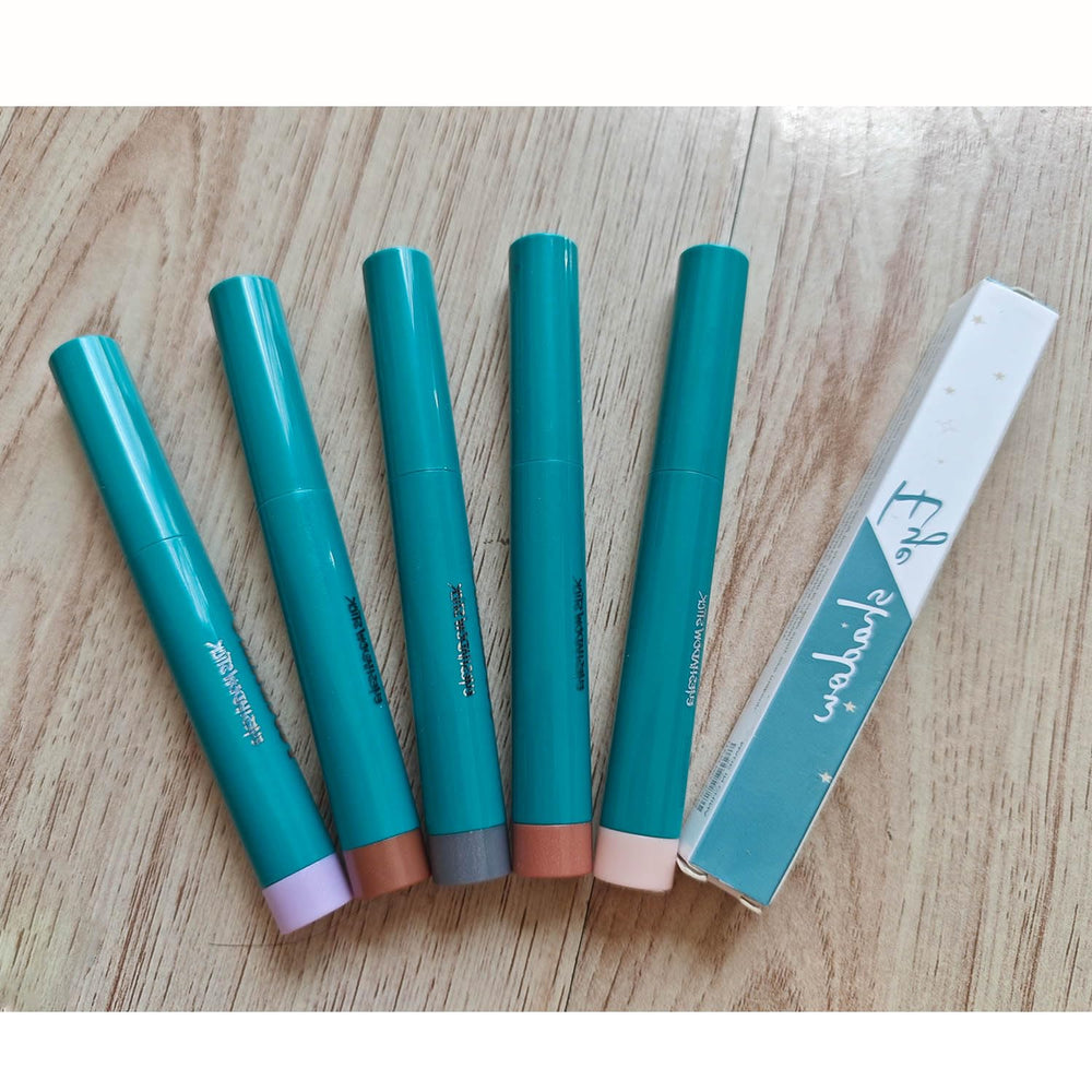 Metiplou Eyeshadow Stick crease-resistant formula stays put